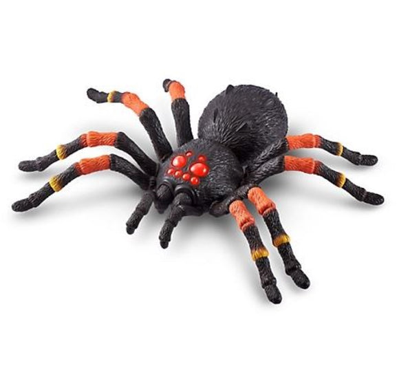 Zuru Robo 7170 Alive Giant Black Realistic Tarantula with Spider Web Slime