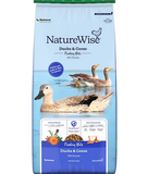 Nutrena NatureWise 274013 Nourishing 18% Protein Floating Waterfowl Feed, 30 lb.