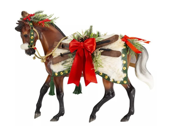 Breyer B-HP-10184 Brown Traditional Holiday Horse - Apres Ski, Plastic Material